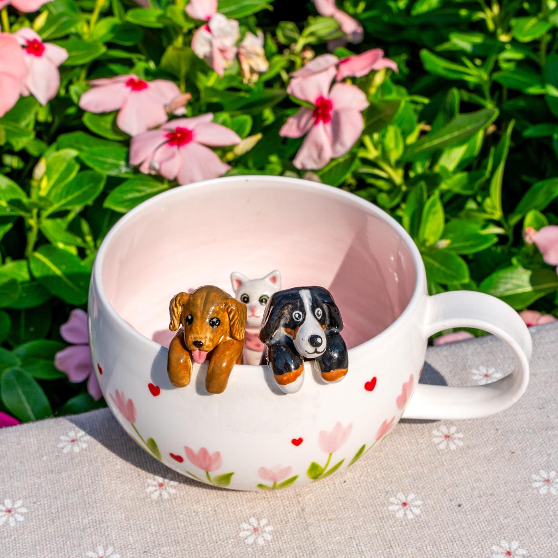 Custom Pet Figurine Mug with Name – Handmade Cat & Dog Ceramic Mug Christmas Keepsake Gift for Pet Lovers