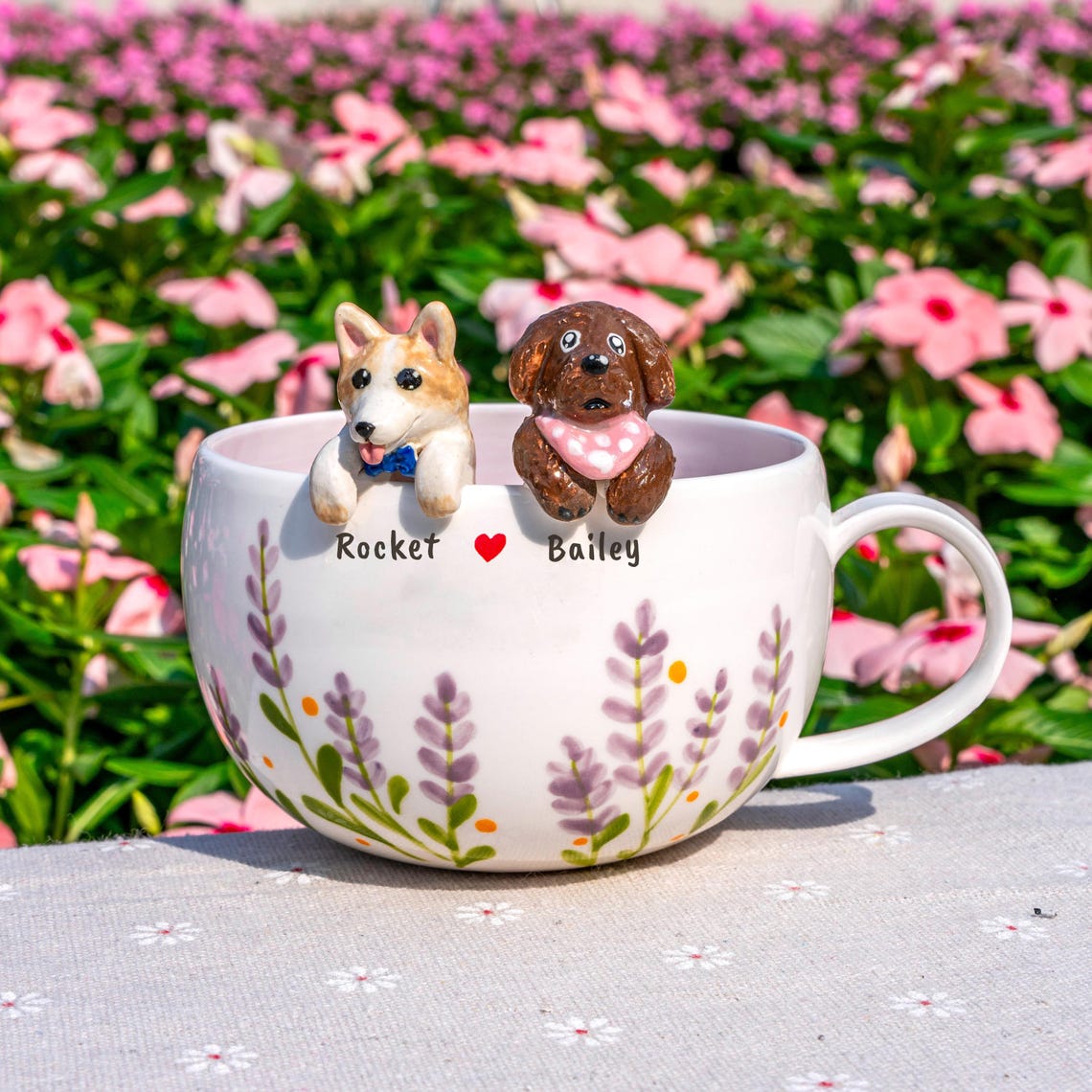Custom Pet Figurine Mug with Name – Handmade Cat & Dog Ceramic Mug Christmas Keepsake Gift for Pet Lovers