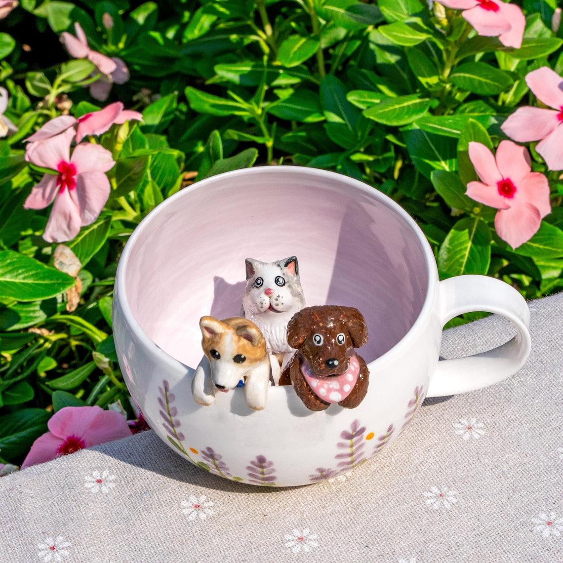 Custom Pet Figurine Mug with Name – Handmade Cat & Dog Ceramic Mug Christmas Keepsake Gift for Pet Lovers