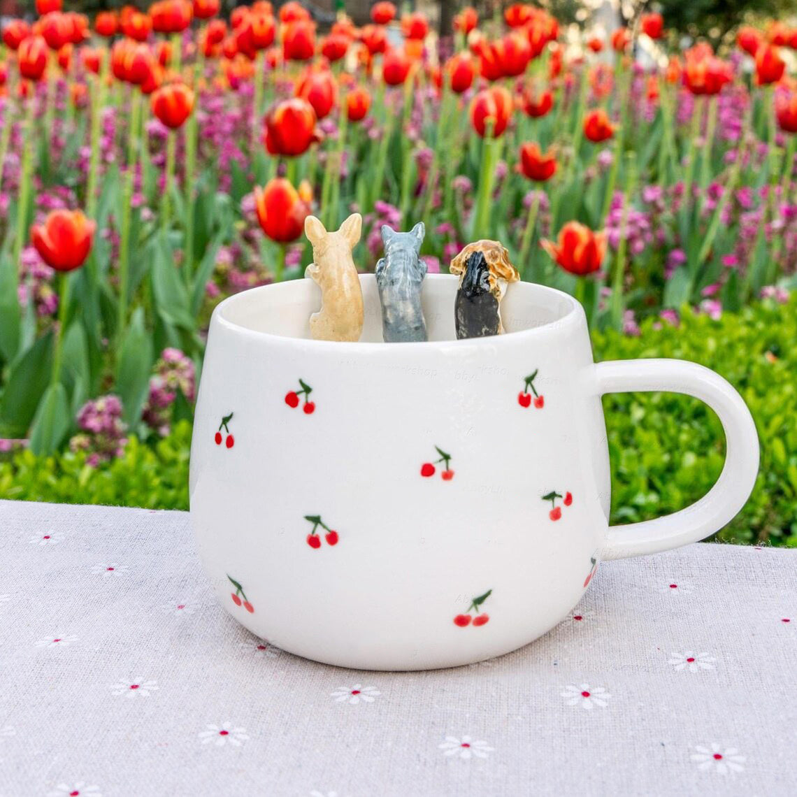 Custom Pet Figurine Mug with Name – Handmade Cat & Dog Ceramic Mug Christmas Keepsake Gift for Pet Lovers