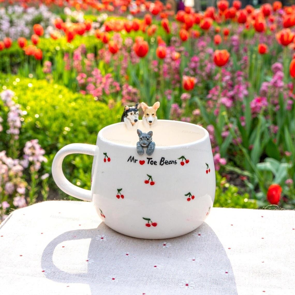 Custom Pet Figurine Mug with Name – Handmade Cat & Dog Ceramic Mug Christmas Keepsake Gift for Pet Lovers