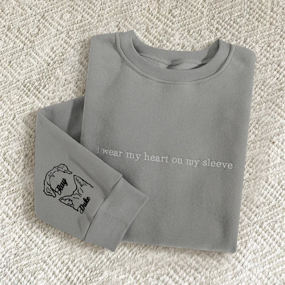 Sudadera con capucha personalizada con orejas de mascota bordadas "Llevo mi corazón en la manga", regalo para amantes de los perros