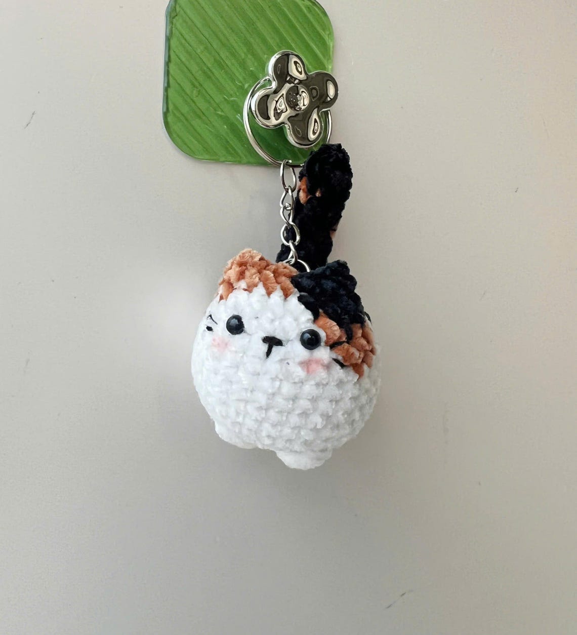 Personalisiertes Gedenkschild für Haustierhalsband mit Haustierohr und Namen, Geschenk für Tierliebhaber