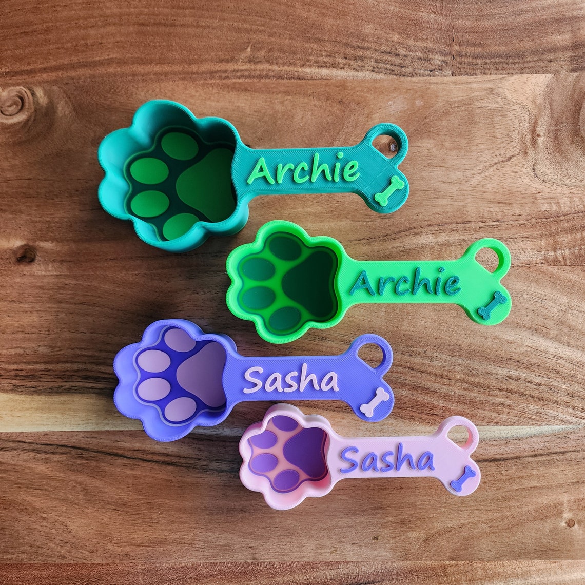 Personalisierter Futterlöffel mit Hundepfotenabdruck und Namen, Geschenk für Tierliebhaber