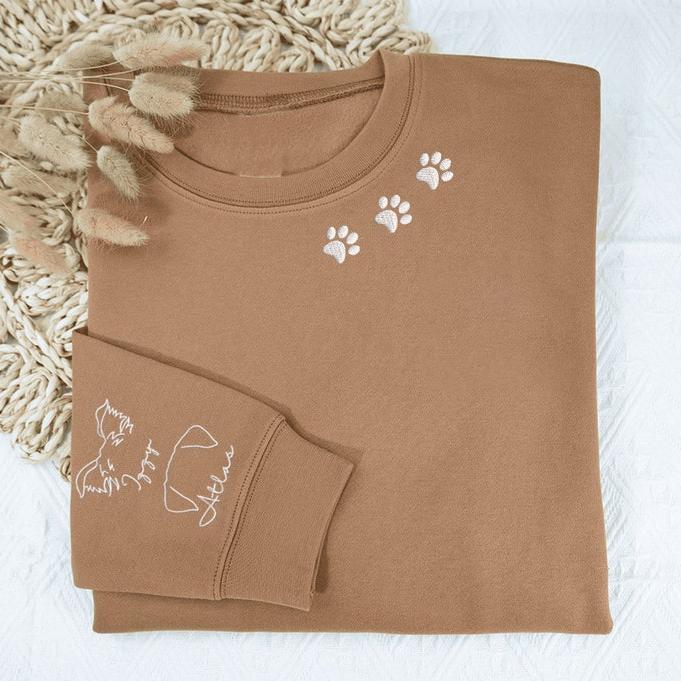 SCHLUSSVERKAUF!! Personalisiertes Herz auf meinem Ärmel, bestickter Rundhalsausschnitt mit Hundeohr, Geschenk für Haustierliebhaber