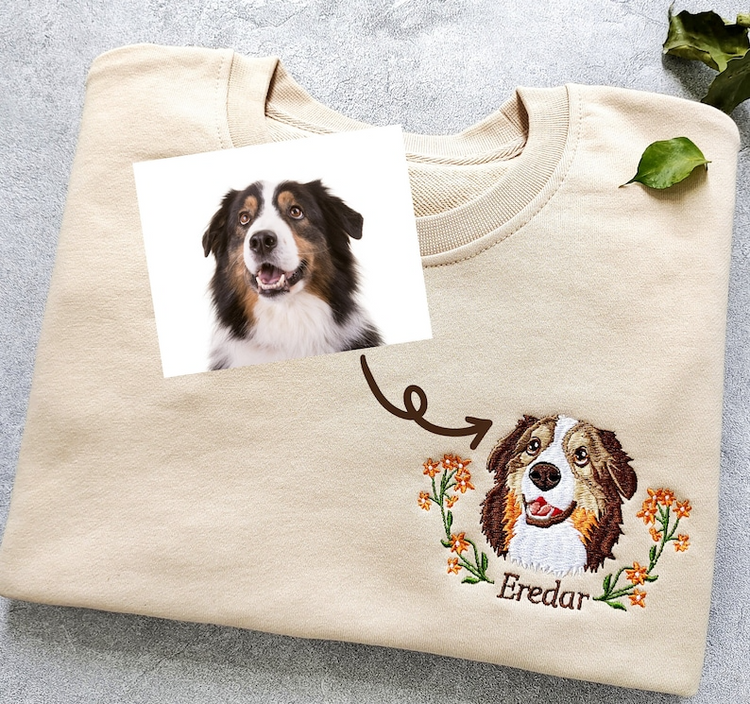 Embroidered Pet Portrait Sweatshirt with Pet Face and Wreath Christmas Gift for Pet Lovers