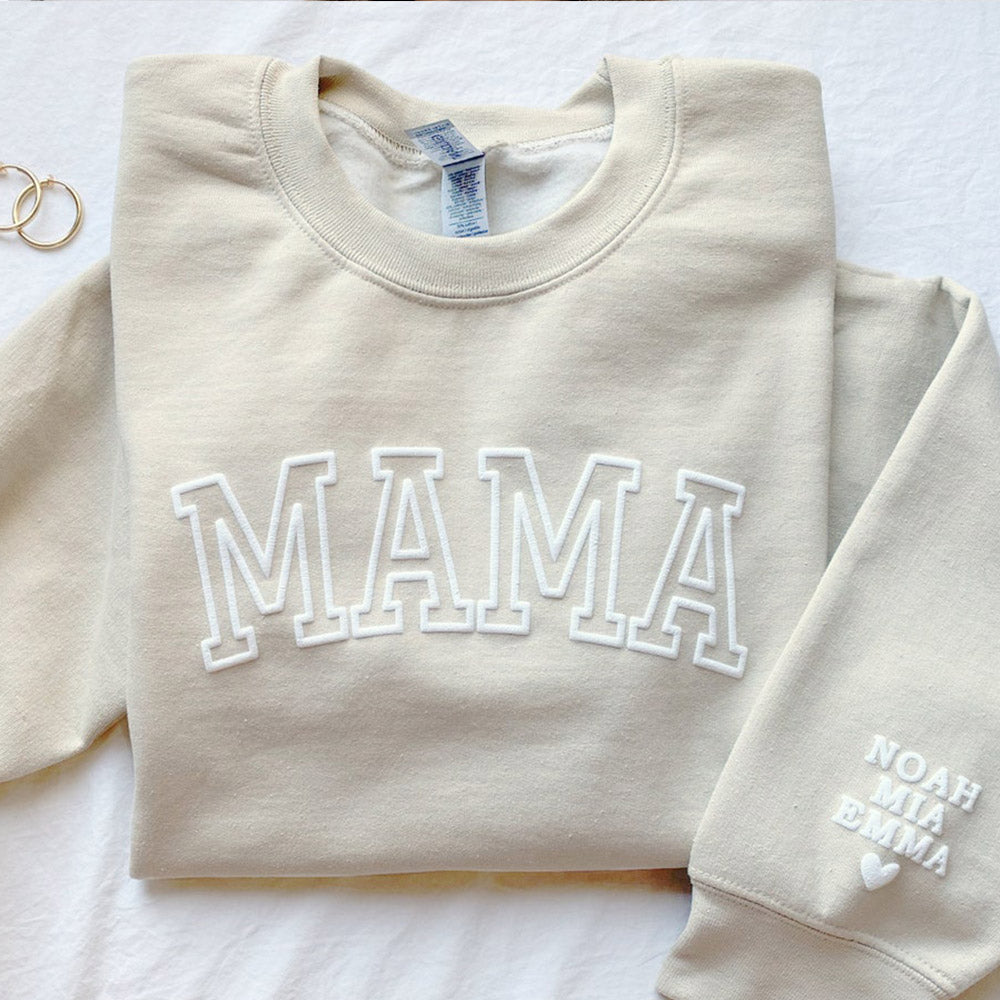 Personalisiertes Sweatshirt mit geprägtem Puff-Schriftzug „MAMA“ und Kindernamen, Geschenk für Mama