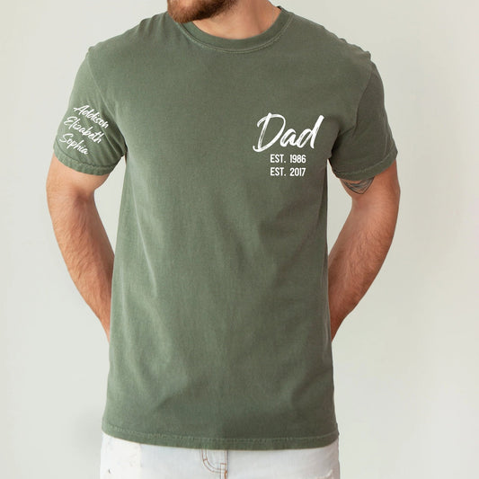Personalisiertes Papa-Kapuzenshirt mit individuellem Namen und EST-Datum zum Vatertag