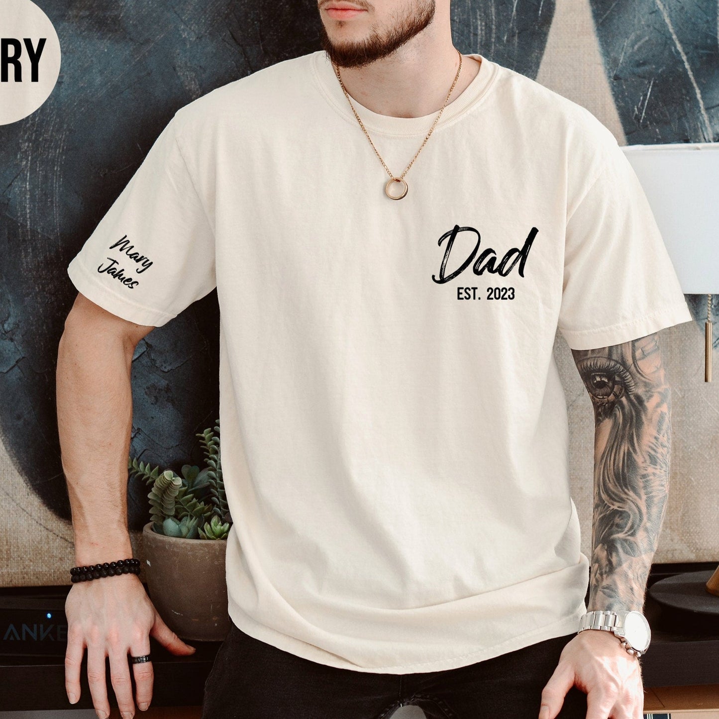 Personalisiertes Papa-Kapuzenshirt mit individuellem Namen und EST-Datum zum Vatertag